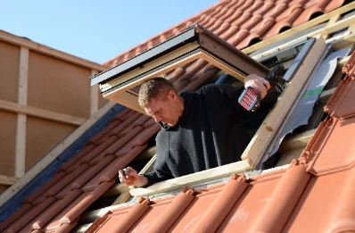 Pose de fenêtres de toit Velux à Favreuil